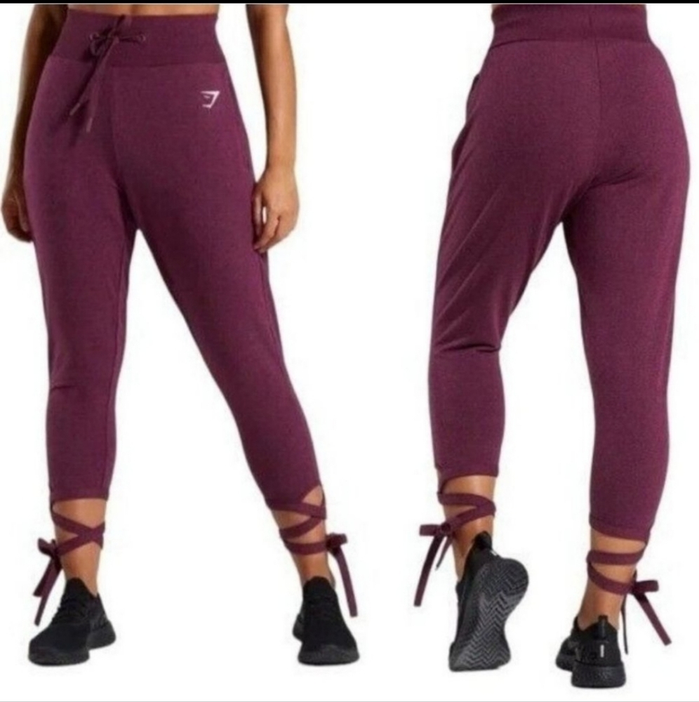 Gymshark Ark High Waisted Joggers Berry Red women's‎ size large burgundy maroon